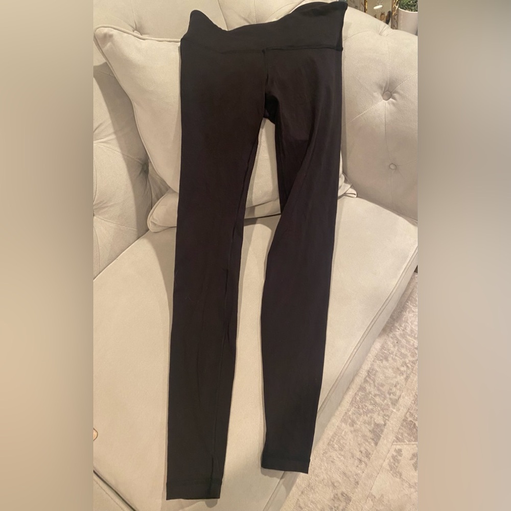 Women’s Lululemon Black Leggings size 8
